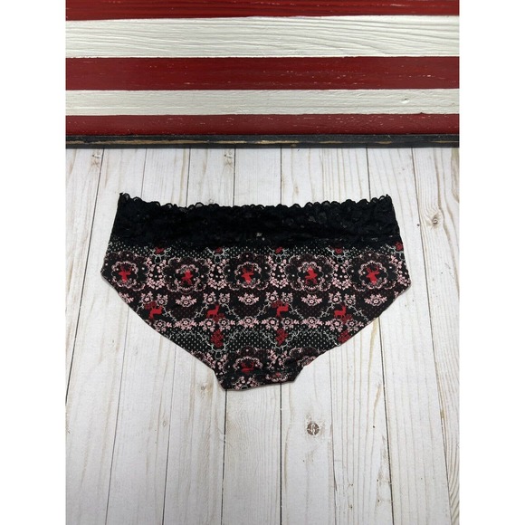 2 NEW XL FLORAL LACE Victorias Victoria’s Secret HIP-HUGGER Panties Red Black - Picture 3 of 10